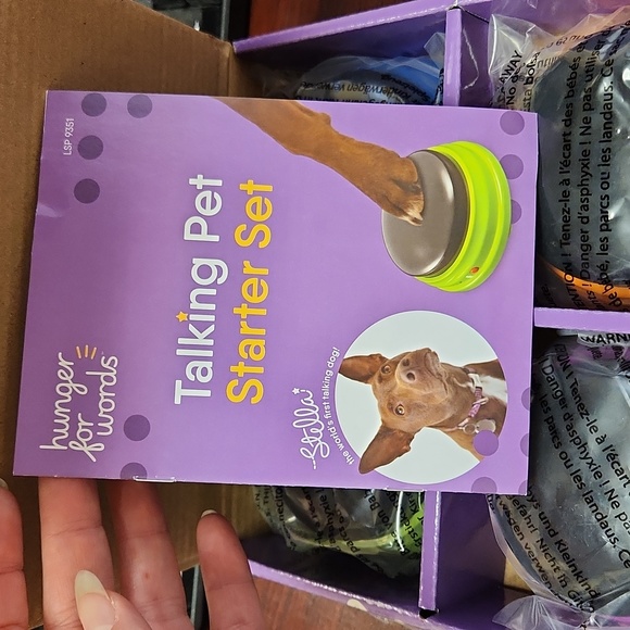 Hunger for Words Talking pet set NIB - Picture 3 of 3